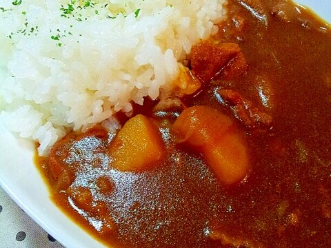 ２種類のカレールーを使って♪ふつうのカレーライス